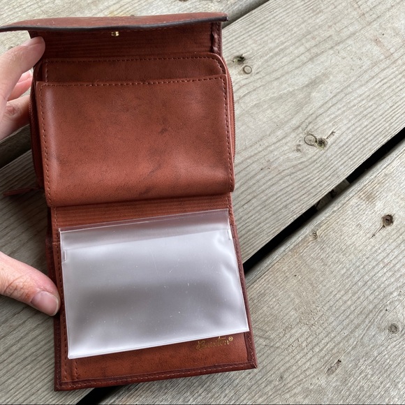 Buxton Cowhide Leather Wallet - Picture 3 of 7